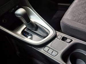 Toyota Yaris 1.5 120H Active Plus  - Foto 23
