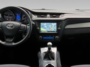 Toyota Avensis 2.0 150D ADVANCE TS  - Foto 9