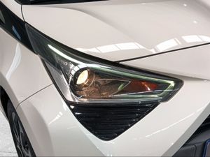 Toyota Aygo 1.0 70 x-play  - Foto 24
