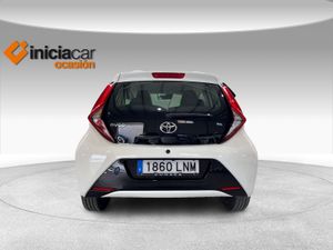 Toyota Aygo 1.0 70 x-play  - Foto 5