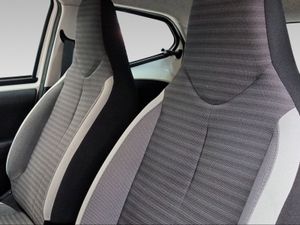 Toyota Aygo 1.0 70 x-play  - Foto 21