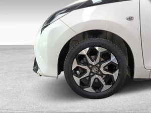 Toyota Aygo 1.0 70 x-play  - Foto 17