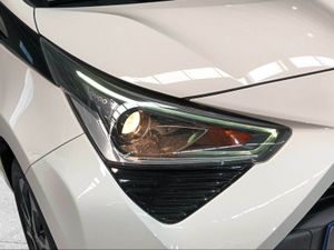 Toyota Aygo 1.0 70 x-play  - Foto 24