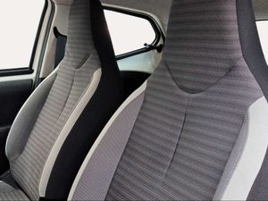 Toyota Aygo 1.0 70 x-play  - Foto 21