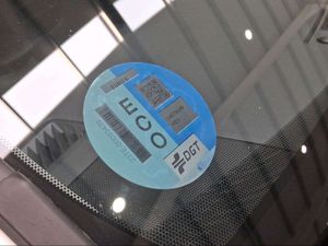 Toyota Rav4 220H e-CVT 4x4 Luxury  - Foto 21