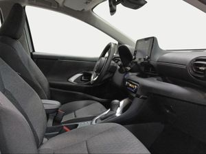 Toyota Yaris 1.5 120H Active Tech  - Foto 7