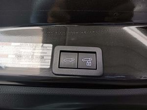 Toyota Yaris Cross 1.5 120H Premiere Edition  - Foto 24