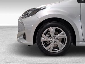 Toyota Yaris 1.5 120H Active Plus  - Foto 17