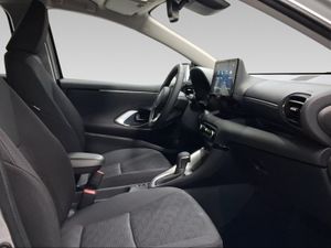 Toyota Yaris 1.5 120H Active Plus  - Foto 7
