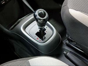 Toyota Aygo 1.0 70 x-play  - Foto 24