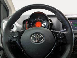 Toyota Aygo 1.0 70 x-play  - Foto 14