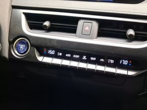 Lexus UX 2.0 250h Business  - Foto 15