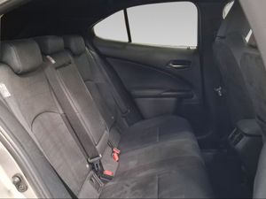 Lexus UX 2.0 250h Business  - Foto 8
