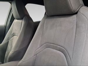 Lexus UX 2.0 250h Business  - Foto 18
