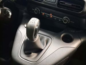 Toyota Proace City Verso L1 2PL Combi VX 1.5D 100CV T/M 5V   - Foto 21