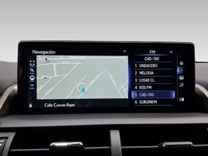 Lexus NX 2.5 300h Executive Navigation 4WD  - Foto 13