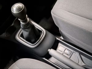 Toyota Yaris 1.5 110 Active  - Foto 23
