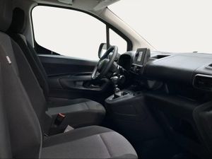 Toyota Proace City L1 1PL VAN GX 1.5 L 100CV M/T 6V 650KG   - Foto 7