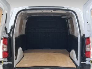 Toyota Proace City L1 1PL VAN GX 1.5 L 100CV M/T 6V 650KG   - Foto 11