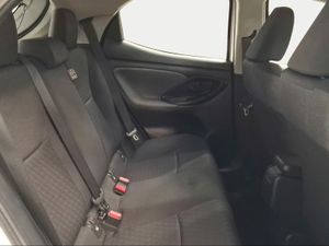 Toyota Yaris 1.5 120H Active Tech  - Foto 8