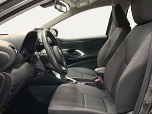 Toyota Yaris 1.5 120H Active Tech  - Foto 13