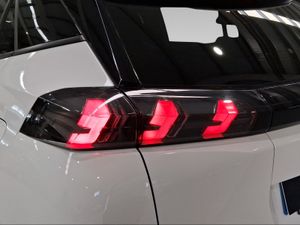 Peugeot 2008 Allure Pack Puretech 130 S&S EAT8  - Foto 19