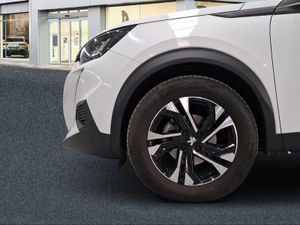Peugeot 2008 Allure Pack Puretech 130 S&S EAT8  - Foto 12