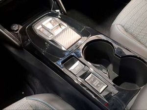 Peugeot 2008 Allure Pack Puretech 130 S&S EAT8  - Foto 22