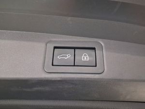 Toyota Corolla 2.0 180H ADVANCE E-CVT TOURING SPORT  - Foto 24