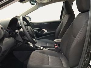 Toyota Yaris 1.5 120H Active Plus  - Foto 13