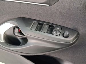 Toyota Yaris 1.5 120H Active Plus  - Foto 23