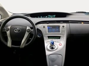 Toyota Prius Advance  - Foto 9