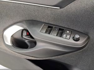 Toyota Yaris 1.5 120H Active Tech  - Foto 22