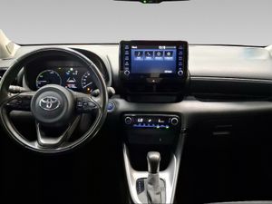 Toyota Yaris 1.5 120H Active Tech  - Foto 9