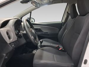 Toyota Yaris 1.5 110 Active  - Foto 13