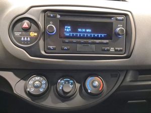 Toyota Yaris 1.5 110 Active  - Foto 16