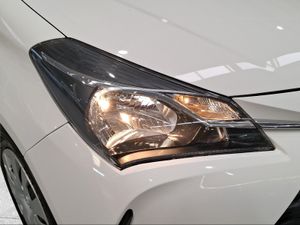 Toyota Yaris 1.5 110 Active  - Foto 23