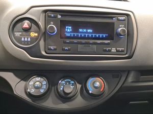 Toyota Yaris 1.5 110 Active  - Foto 16