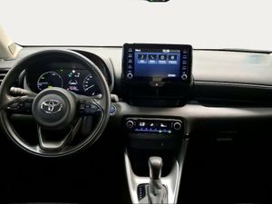 Toyota Yaris 1.5 120H Active Tech  - Foto 9