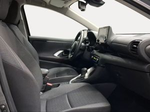 Toyota Yaris 1.5 120H Active Tech  - Foto 7