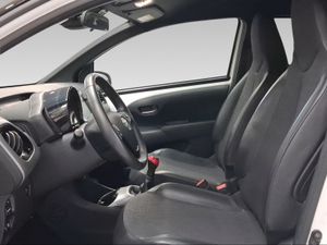 Toyota Aygo 1.0 70 x-sport  - Foto 13