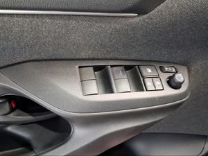 Toyota Yaris 1.5 120H Style  - Foto 23