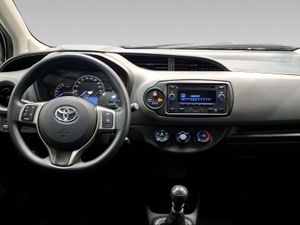 Toyota Yaris 1.5 110 Active  - Foto 9