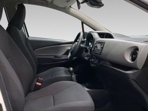 Toyota Yaris 1.5 110 Active  - Foto 7