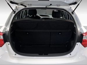 Toyota Yaris 1.5 110 Active  - Foto 11