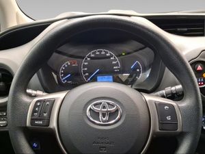 Toyota Yaris 1.5 110 Active  - Foto 14