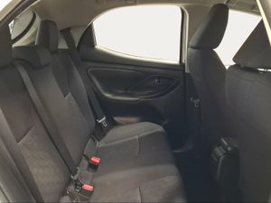 Toyota Yaris 1.5 120H Active Plus  - Foto 8