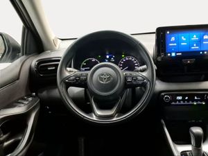 Toyota Yaris 1.5 120H Active Plus  - Foto 10