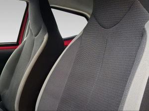 Toyota Aygo 1.0 70 x-play  - Foto 23