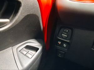 Toyota Aygo 1.0 70 x-play  - Foto 24